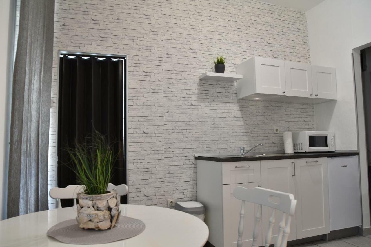 Studio Apartment Lumen Пула Экстерьер фото